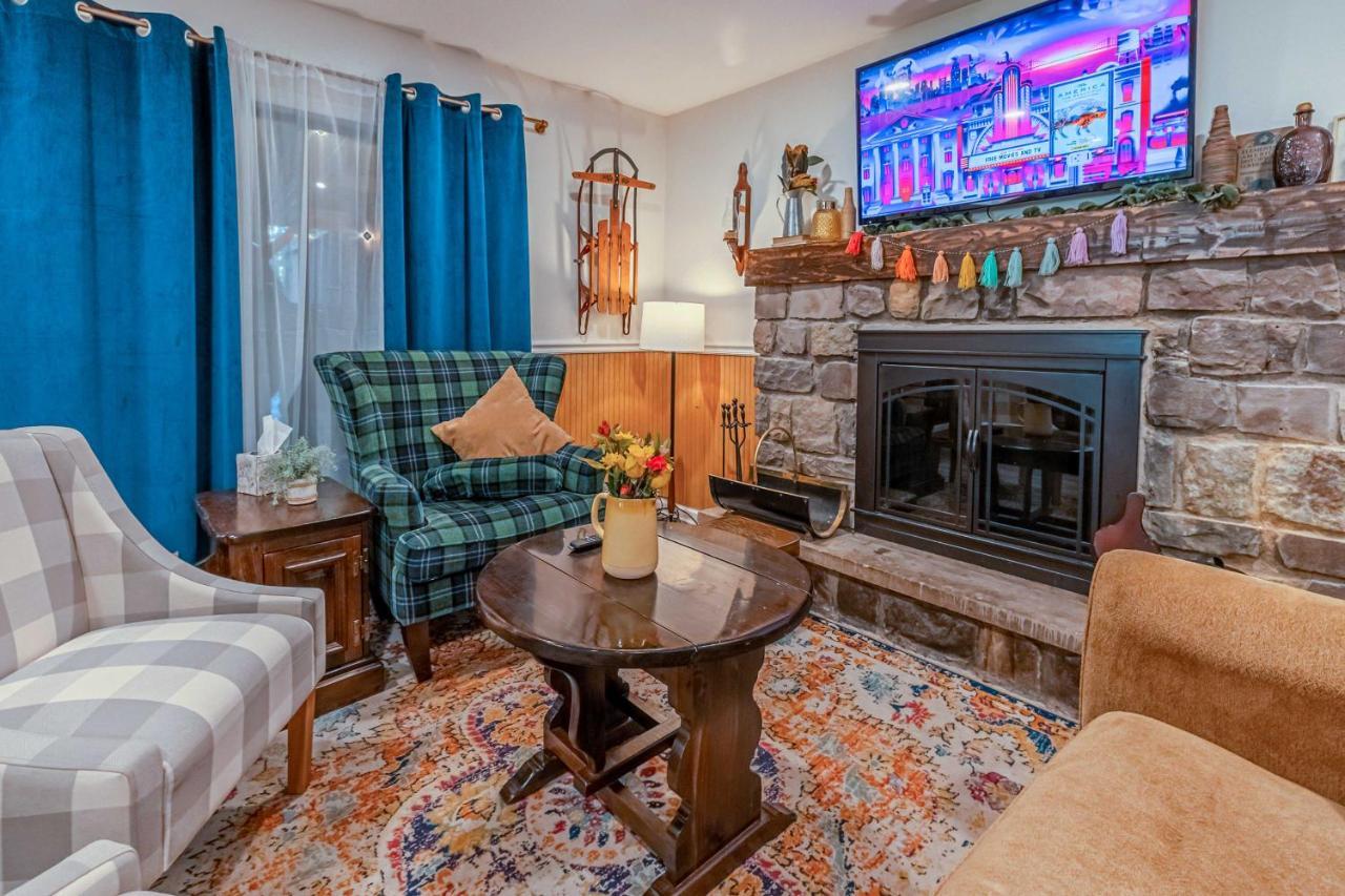 Poconos Ski Retreat With Sauna, Hot Tub, And Game Room Lake Harmony Extérieur photo