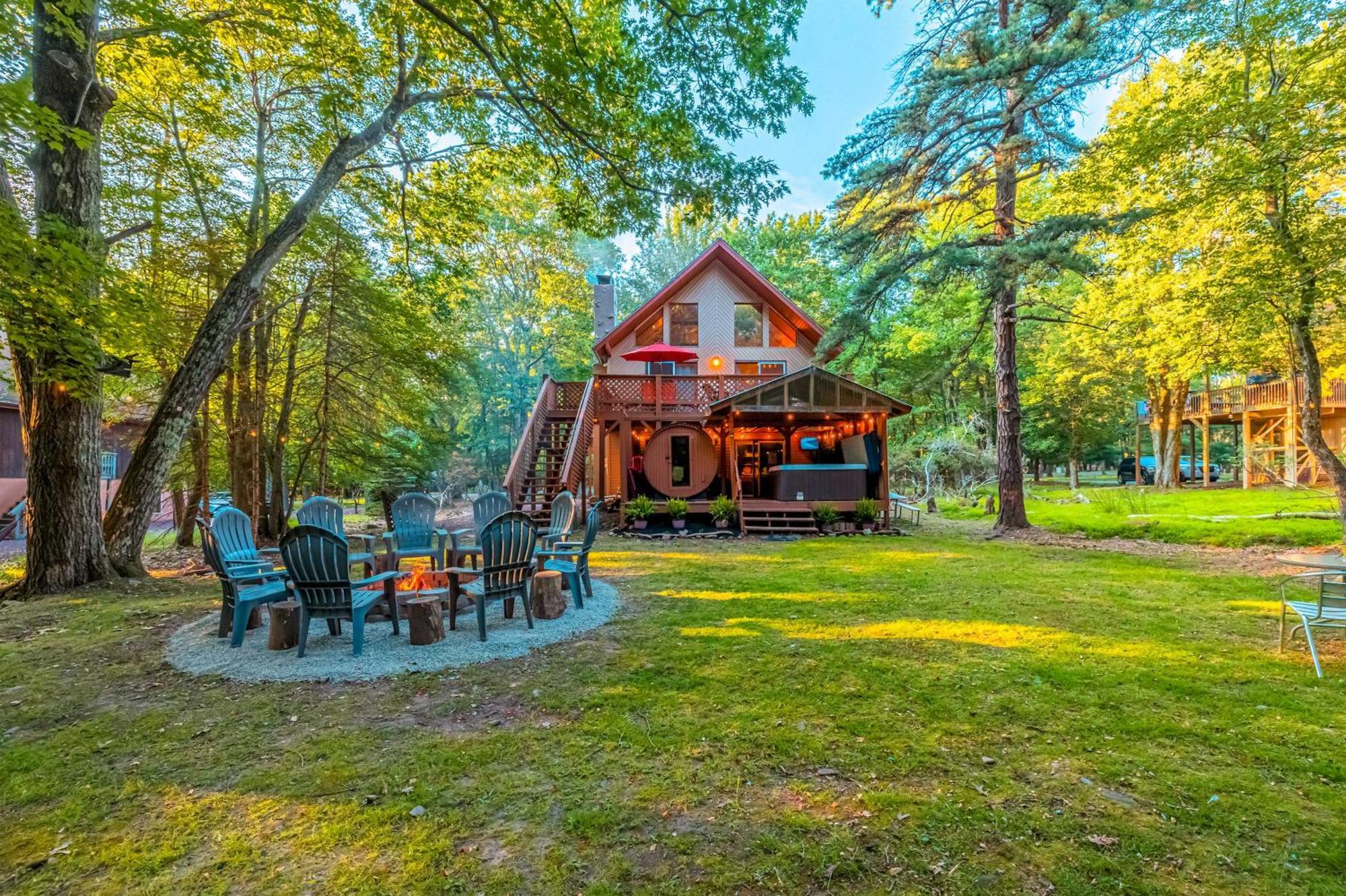 Poconos Ski Retreat With Sauna, Hot Tub, And Game Room Lake Harmony Extérieur photo
