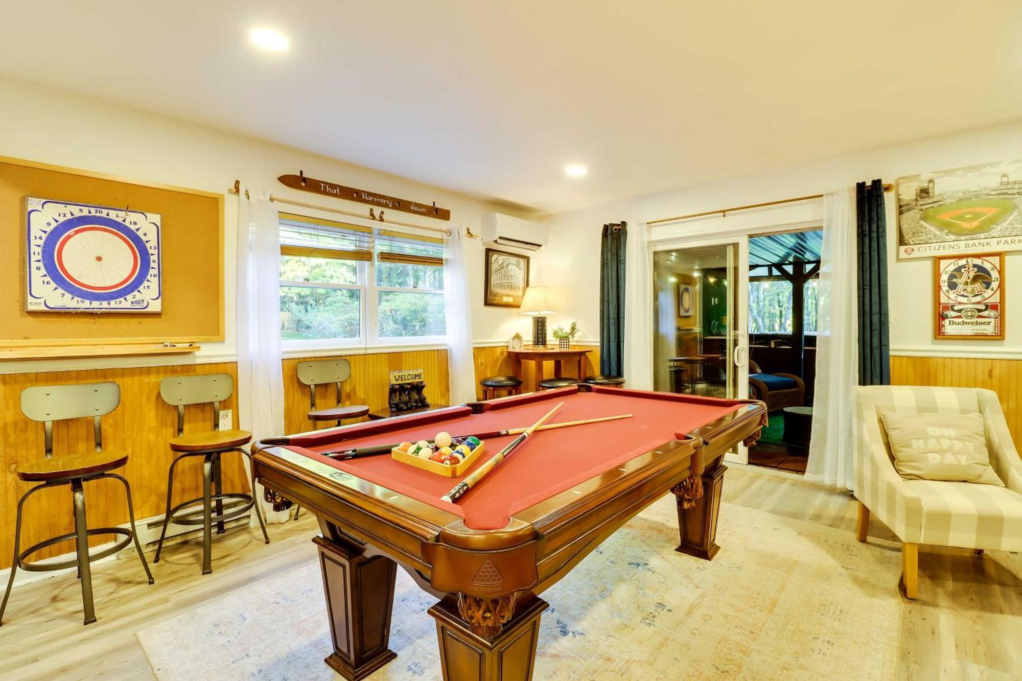 Poconos Ski Retreat With Sauna, Hot Tub, And Game Room Lake Harmony Extérieur photo