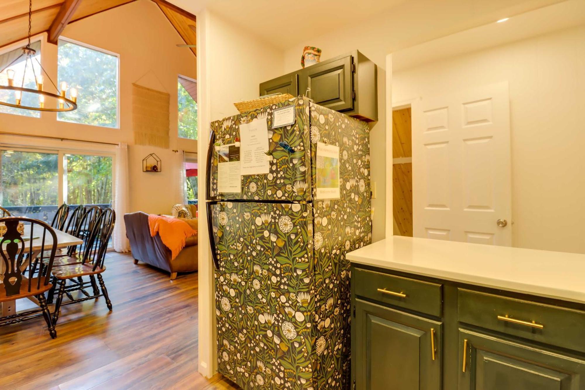 Poconos Ski Retreat With Sauna, Hot Tub, And Game Room Lake Harmony Extérieur photo