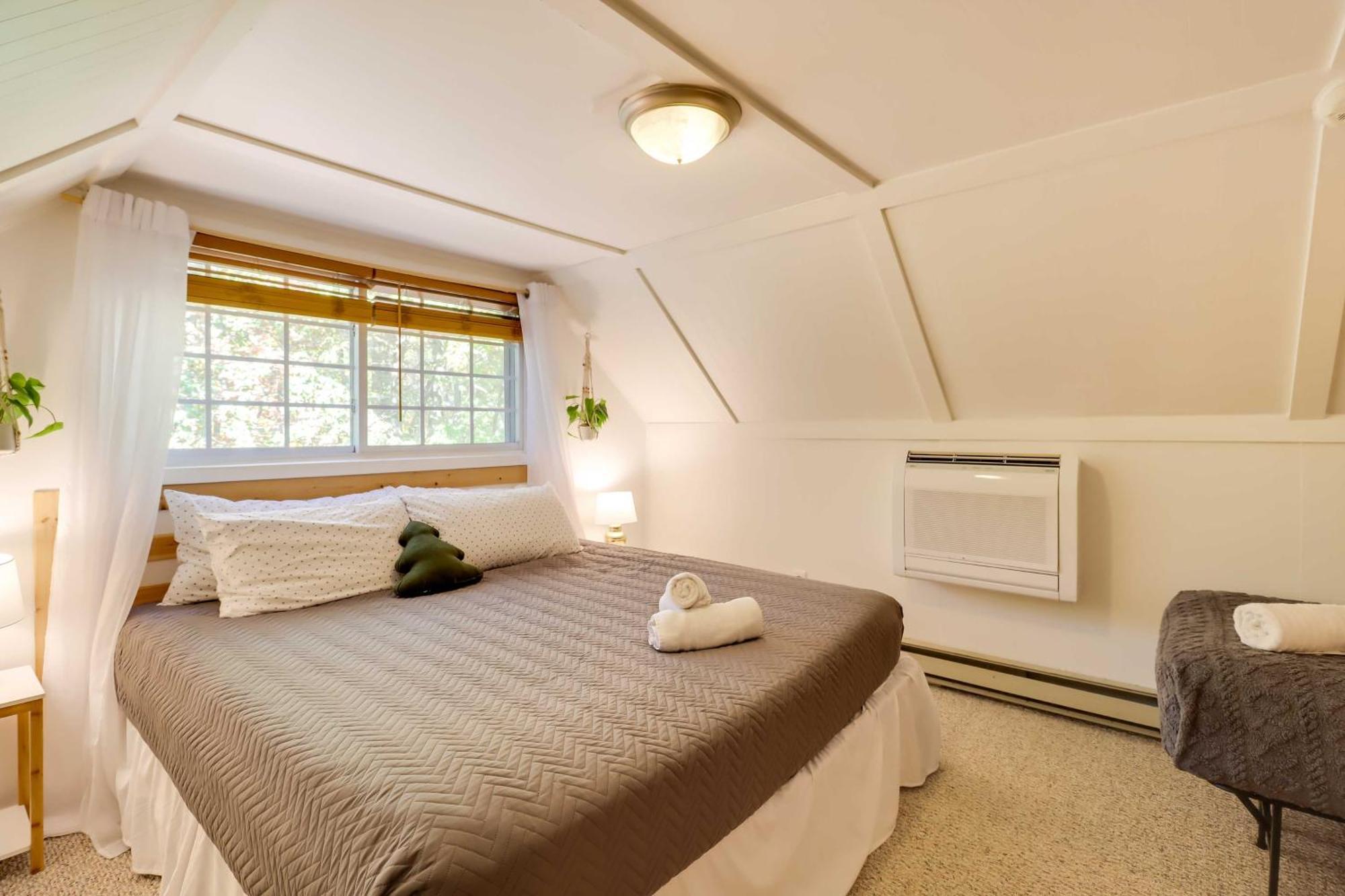 Poconos Ski Retreat With Sauna, Hot Tub, And Game Room Lake Harmony Extérieur photo