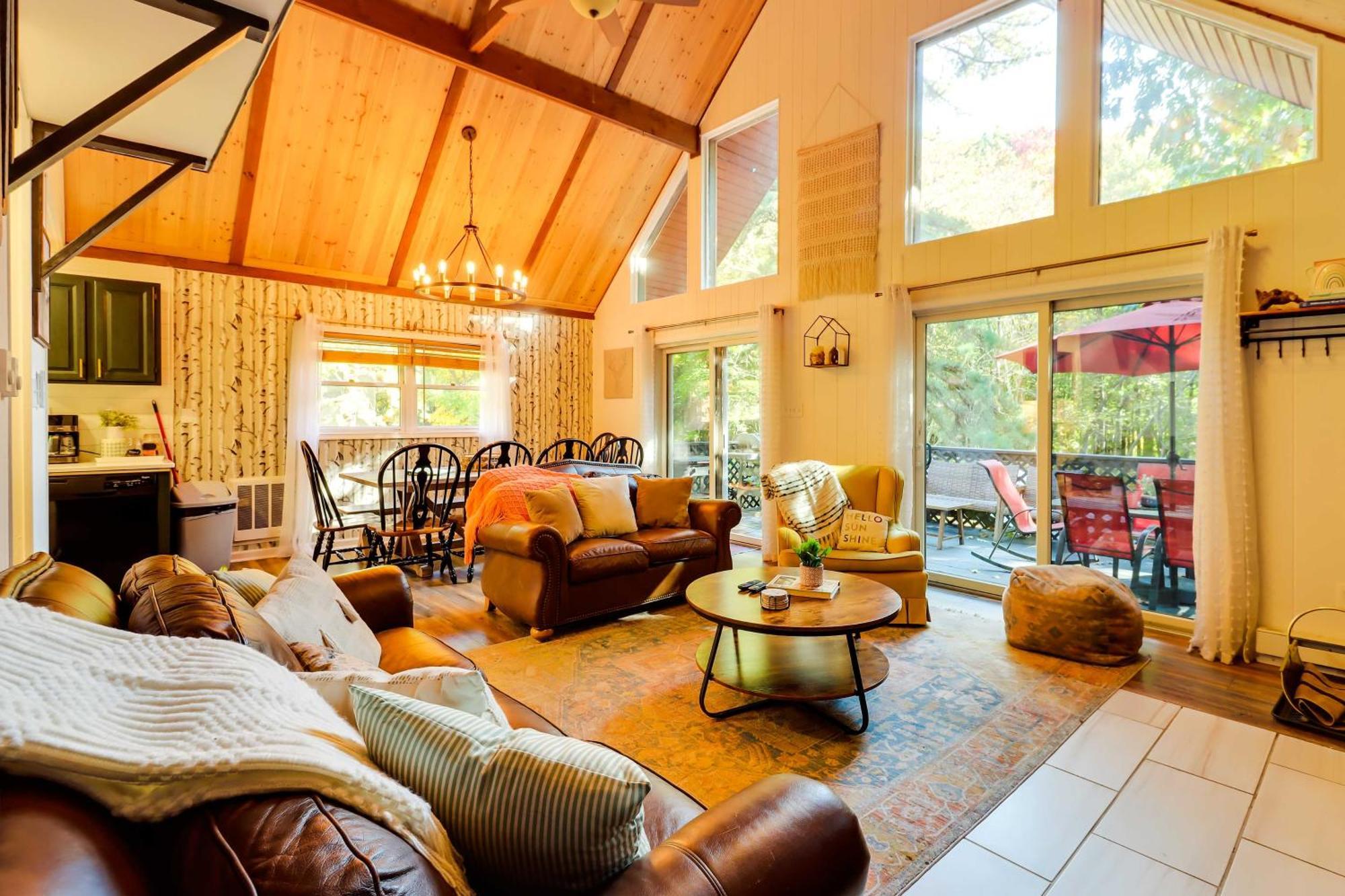 Poconos Ski Retreat With Sauna, Hot Tub, And Game Room Lake Harmony Extérieur photo