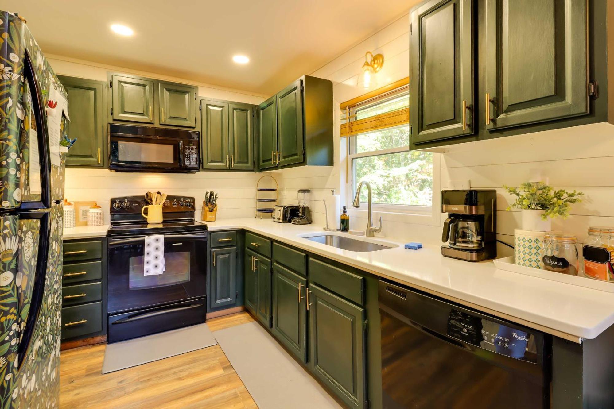 Poconos Ski Retreat With Sauna, Hot Tub, And Game Room Lake Harmony Extérieur photo
